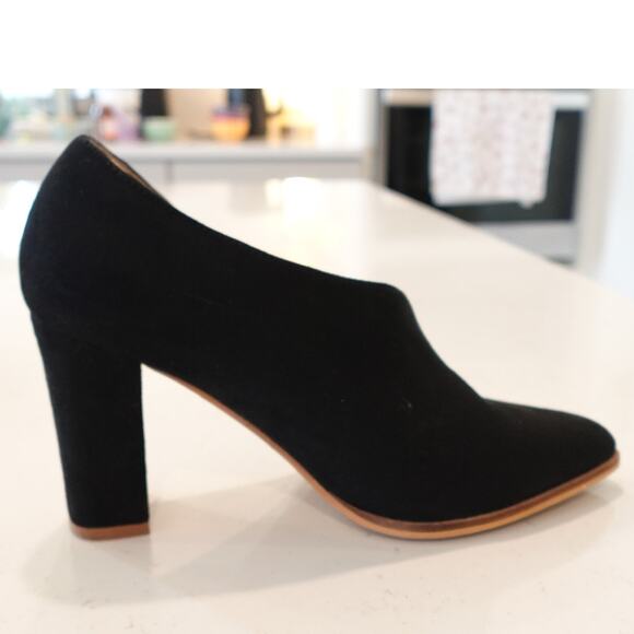 Beast Fashion Woman's Black Asymmetrical Pump Pointed Toe / Block 3" Heel - Picture 6 of 11